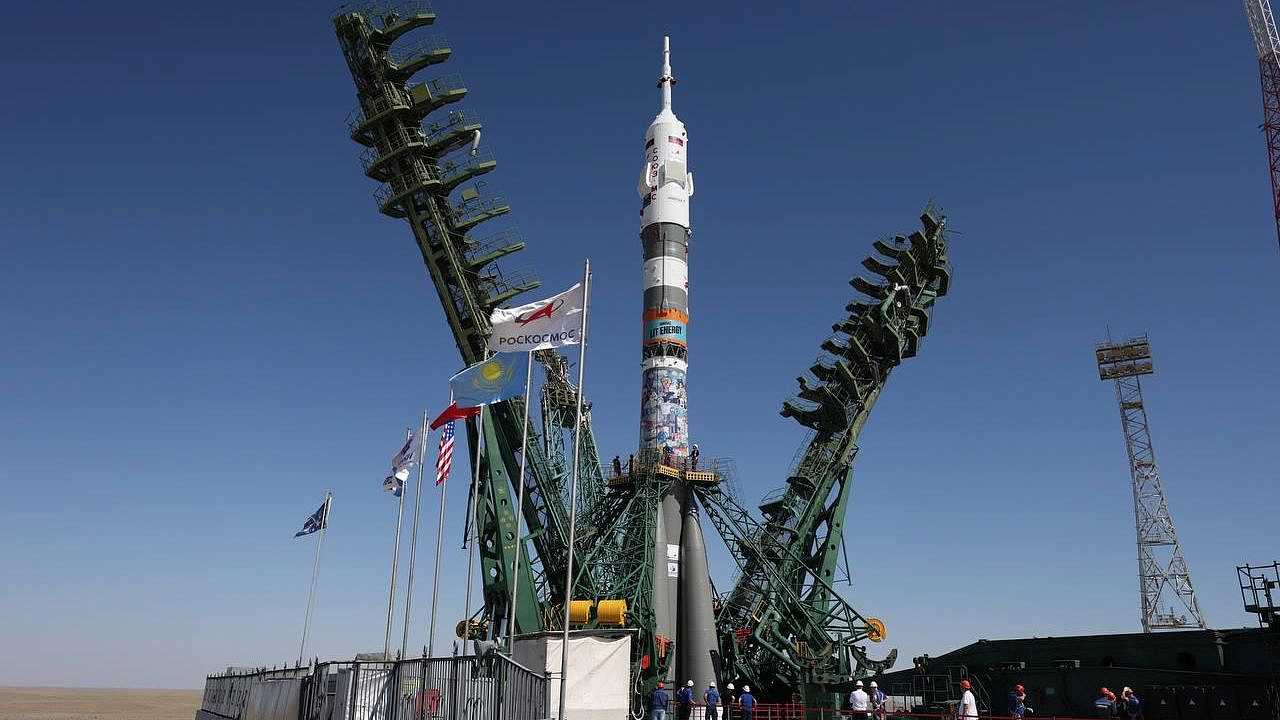 "Роскосмос" проведет отбор и подготовку первого космонавта Мьянмы