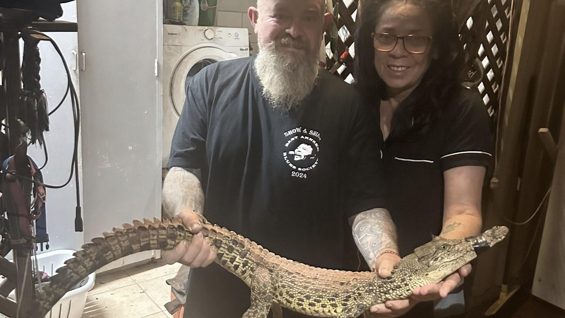 В Австралии мужчина нашел в прачечной крокодила, жившего там две недели