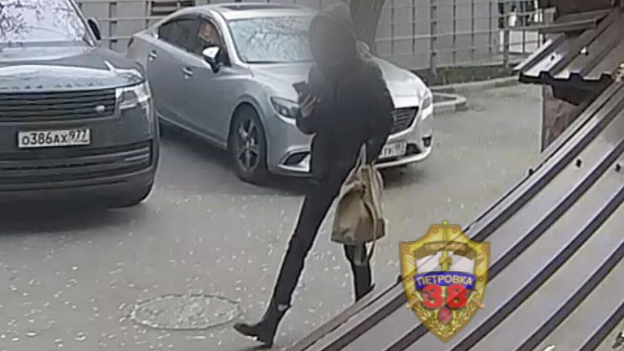 Мошенники обманули сына экс-главы холдинга, выпускавшего "Из рук в руки"