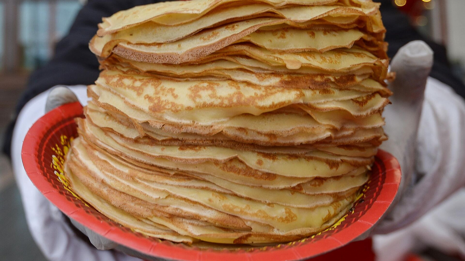 Врач рассказал, каких начинок для блинов стоит избегать