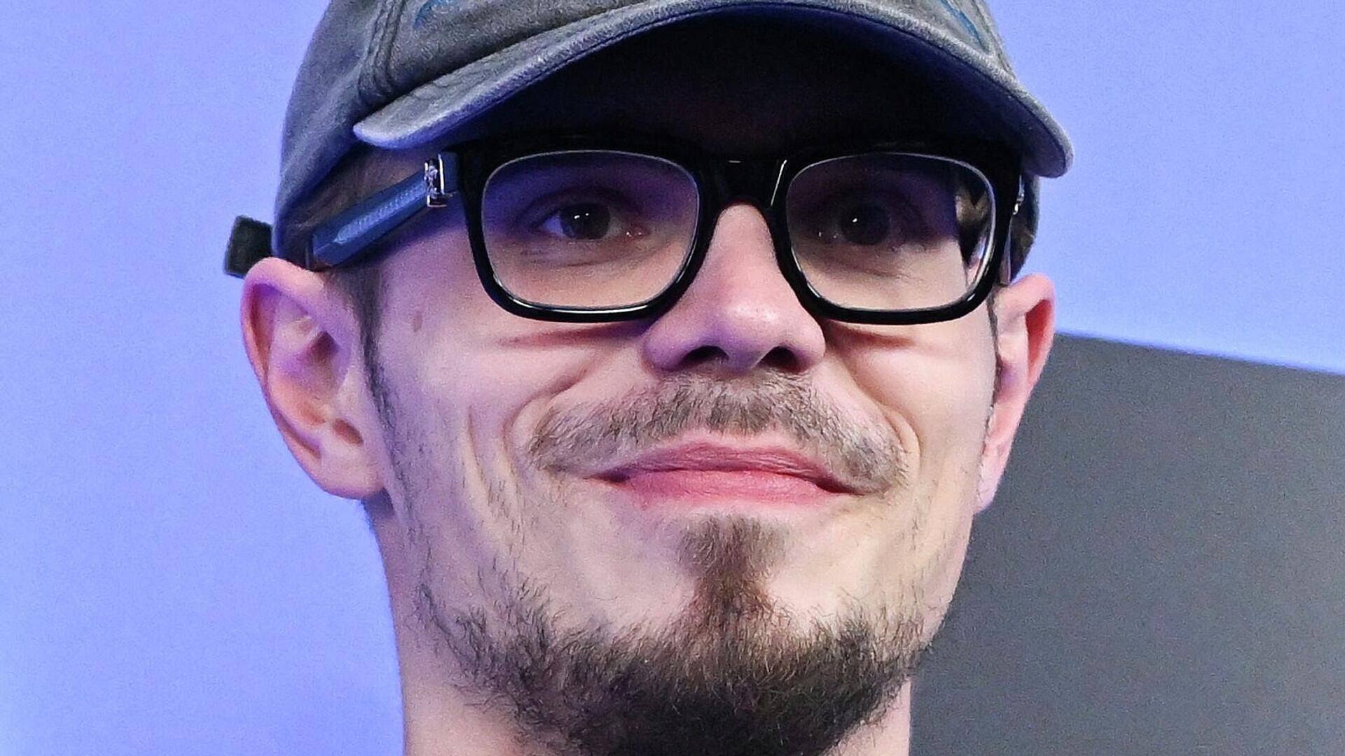 � ������� ��������* ���������� ���� ����� ���