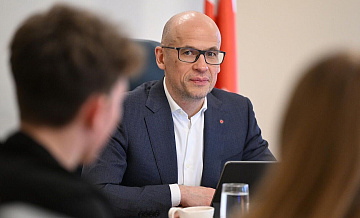 Школьники Удмуртии презентовали главе региона Бречалову IT-проекты