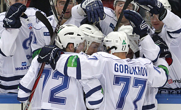 "Динамо" по буллитам обыграло "Спартак" в московском дерби