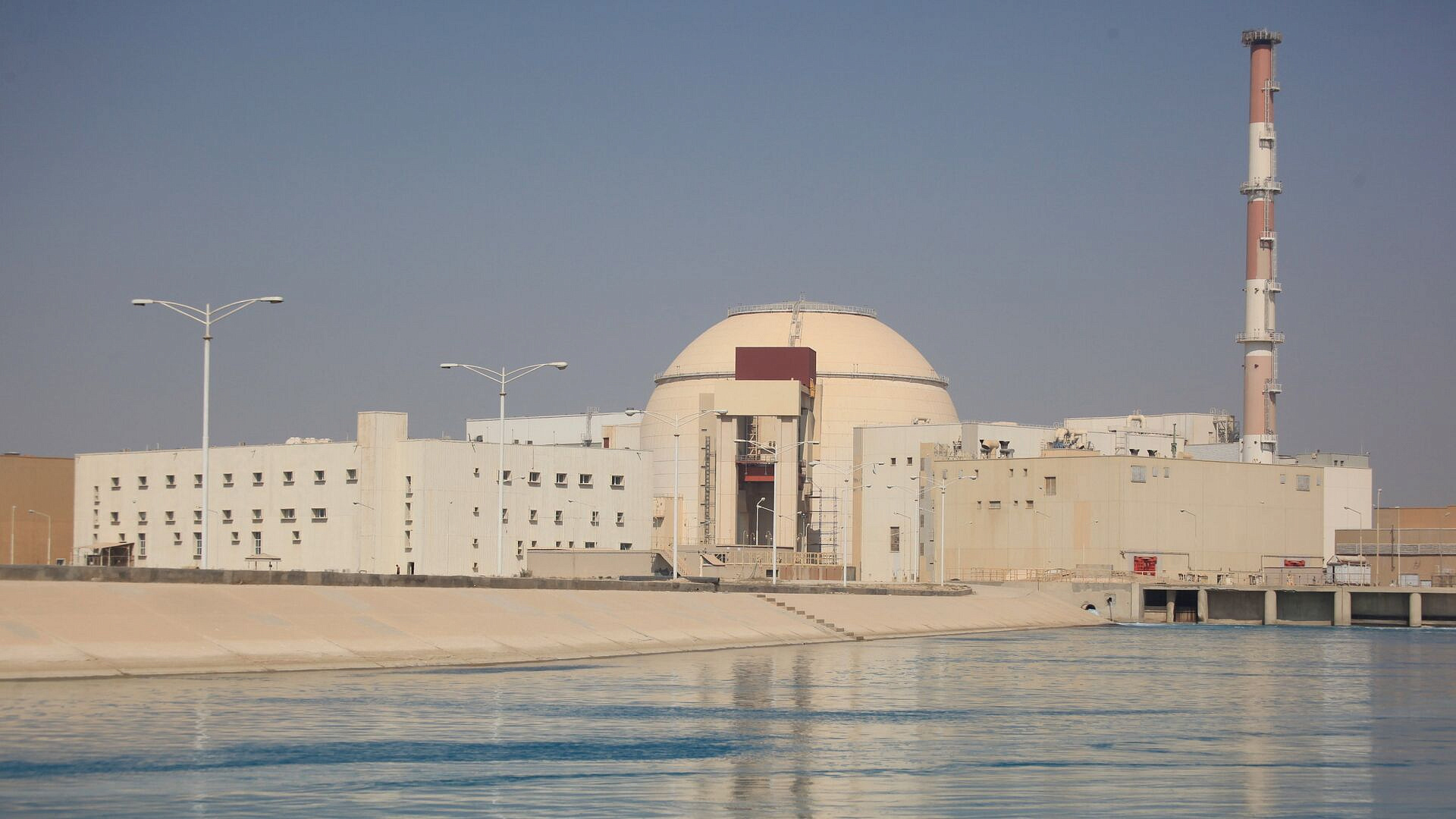 Инцидент на АЭС "Бушер" был преднамеренной атакой, заявил постпред Ирана