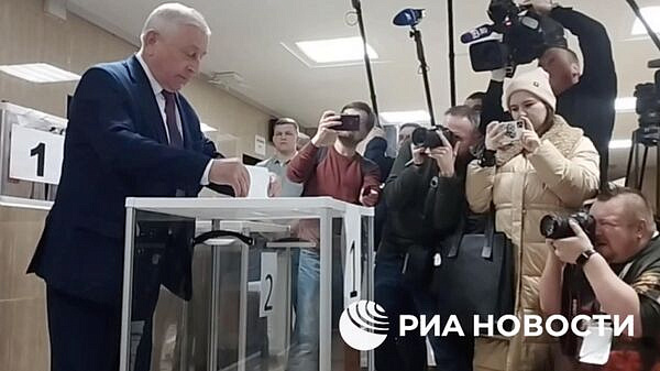 Харитонов проголосовал на выборах президента России