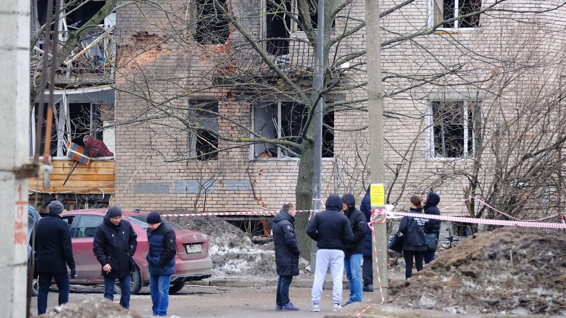 В домах, поврежденных при ЧП в Петербурге, идет ремонт