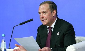 Медведев заявил, что тело Зеленского должны выставить в Кунсткамере