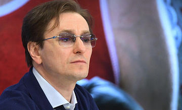 Безруков в качестве худрука МХАТ им. Горького впервые встретился с труппой