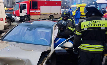 В ДТП с тремя машинами в центре Москвы пострадали пять человек