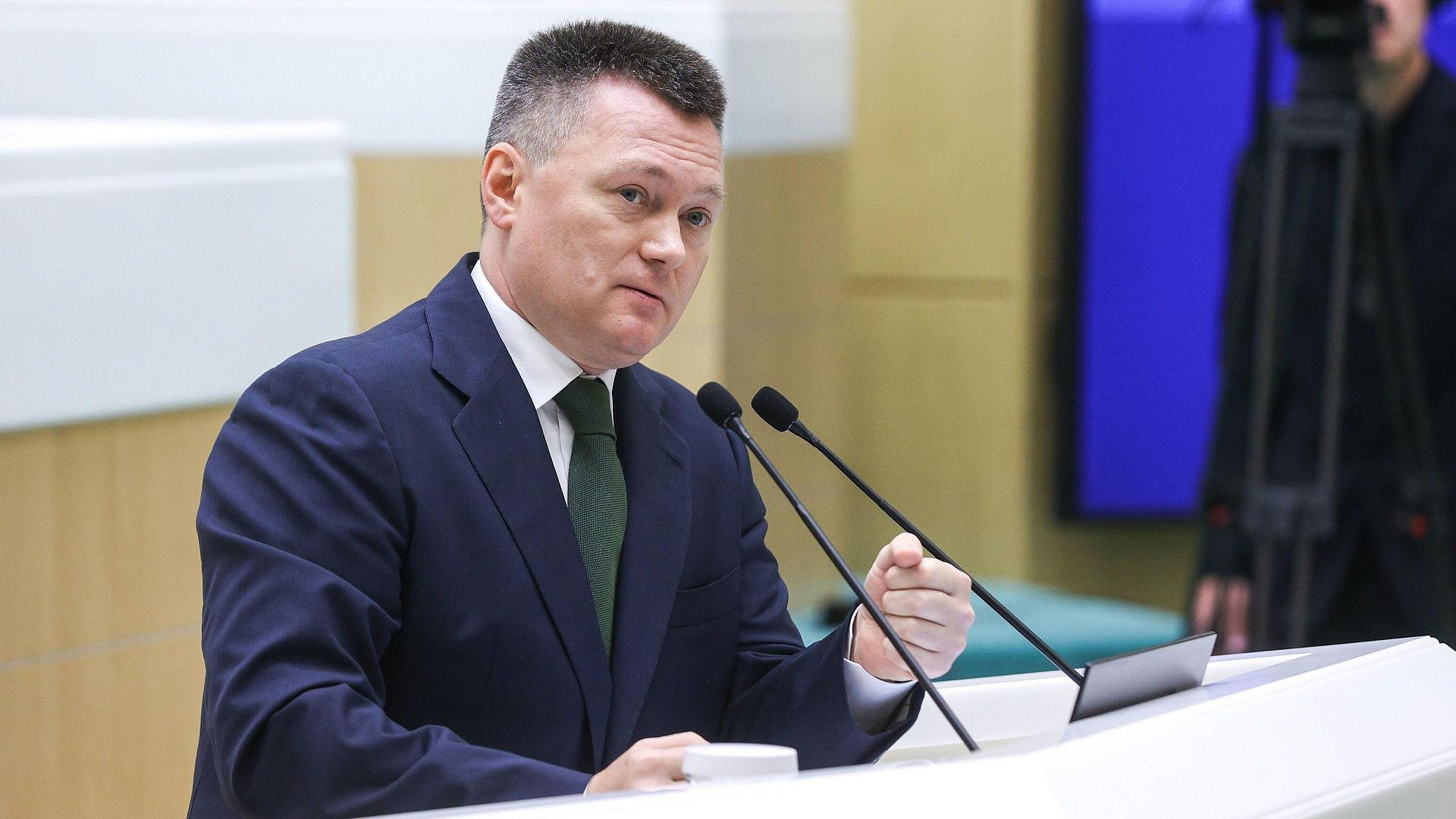 Краснов поручил направить в Генпрокуратуру материалы об активах Марченко