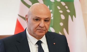 Президент Ливана осудил гибель спасателей при ударах Израиля