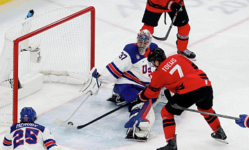 Сборная США по хоккею после победы на ОИ почтила память погибшего Годро