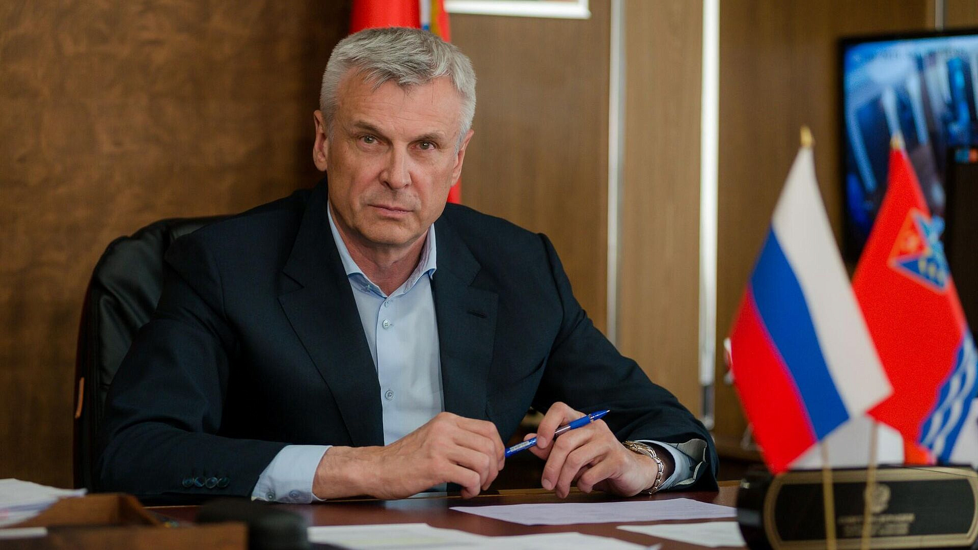 Губернатор Магаданской области проголосовал на выборах президента