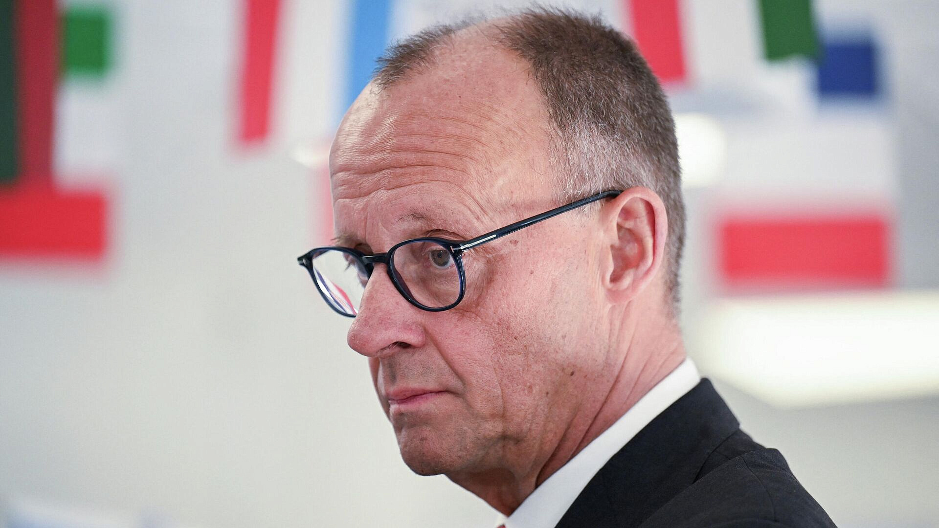 Мерц заявил, что готовился к встрече с Трампом, изучая провал Зеленского