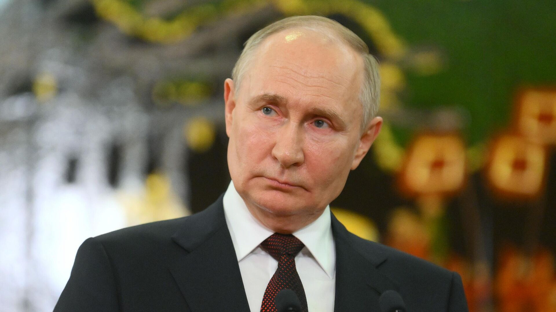 Путин: информирование о программе "Время героев" должно быть более широким Путин: информирование о программе "Время героев" должно быть более широким