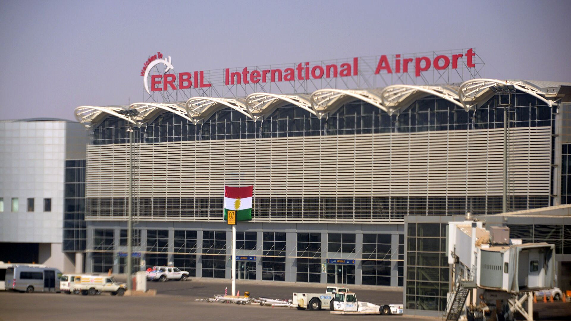 У аэропорта Эрбиль в Ираке системы ПВО перехватили БПЛА, пишут СМИ
