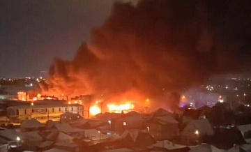 Пожар на складе в Новосибирске локализовали