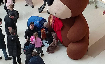 В Уфе возбудили дело после давки в ТЦ, где пострадали два человека