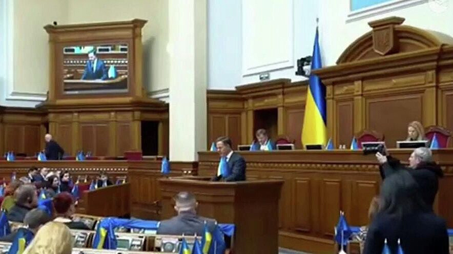 Генсек НАТО выступил перед полупустым залом Рады