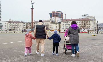 В ОП предложили ввести четырехдневную рабочую неделю многодетным родителям