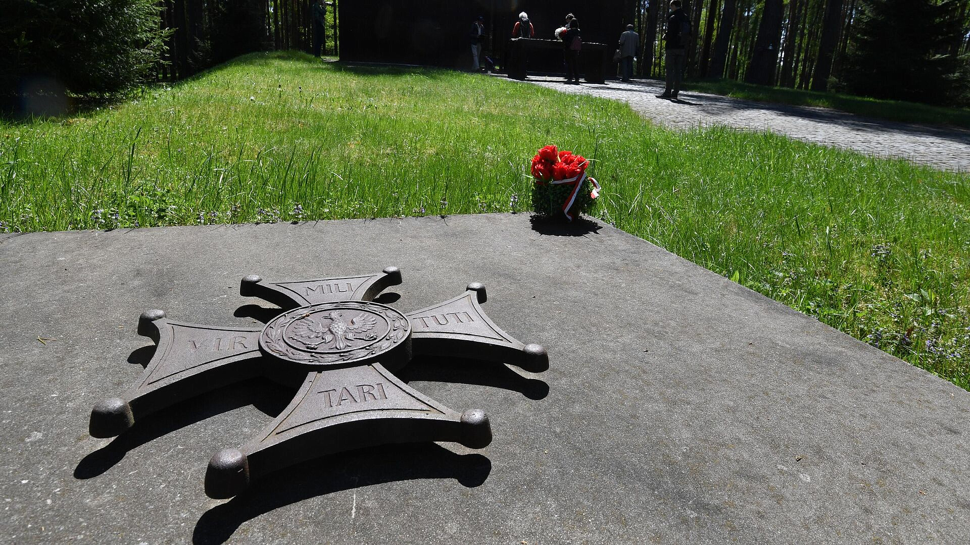 Захарова обвинила польских чиновников в цинизме