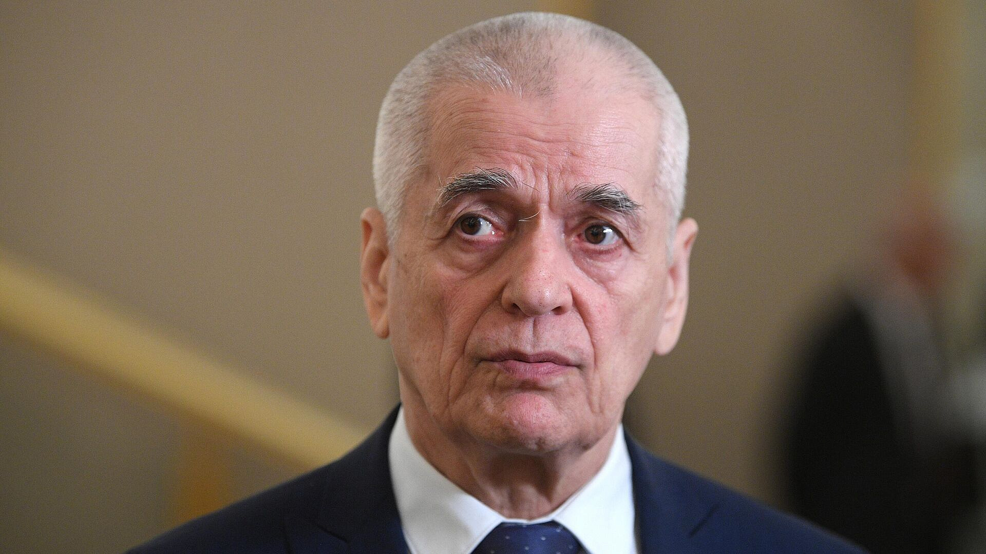 Онищенко предупредил об опасности носителей холеры