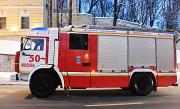 На северо-западе Москвы загорелось административное здание