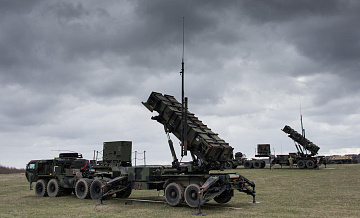 Глава МО Украины поедет в Брюссель просить Patriot и NASAMS, пишет Politico