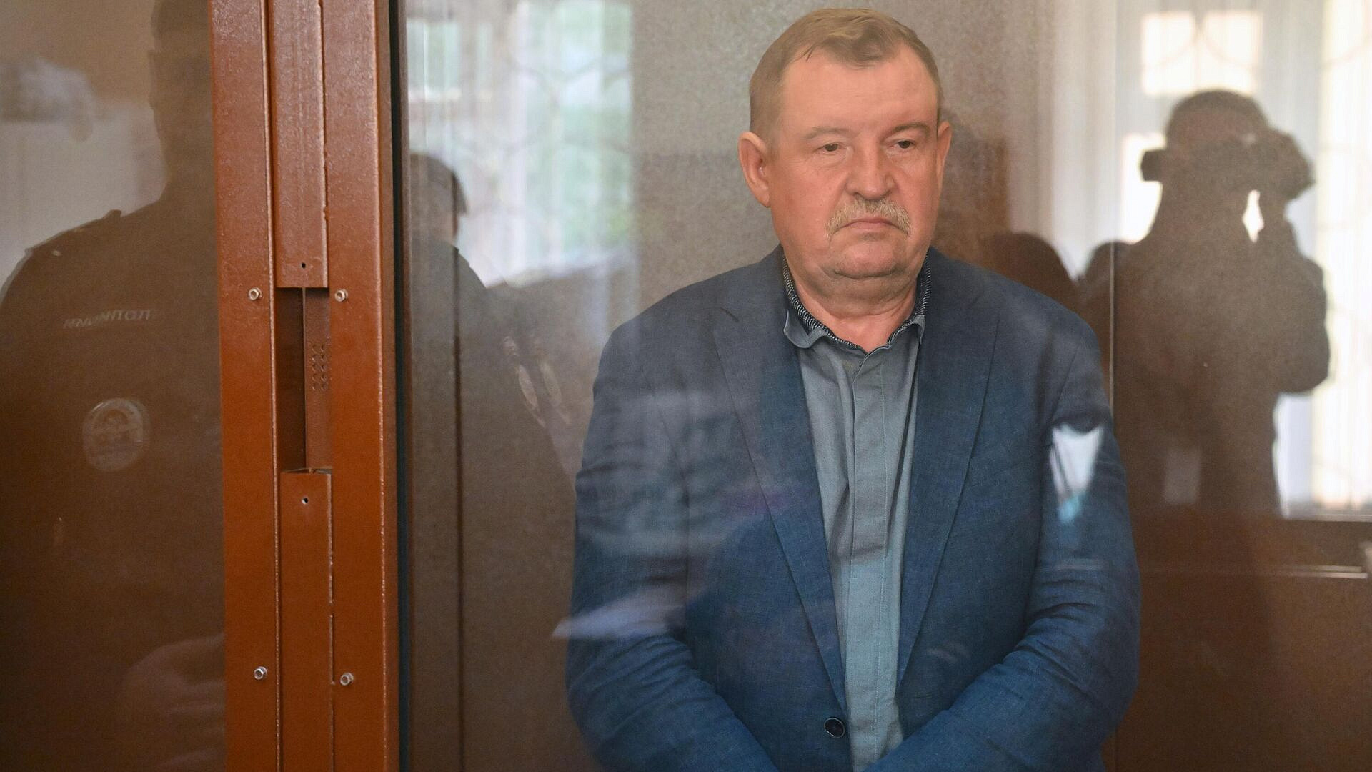 В Москве начался суд над питерскими генералами