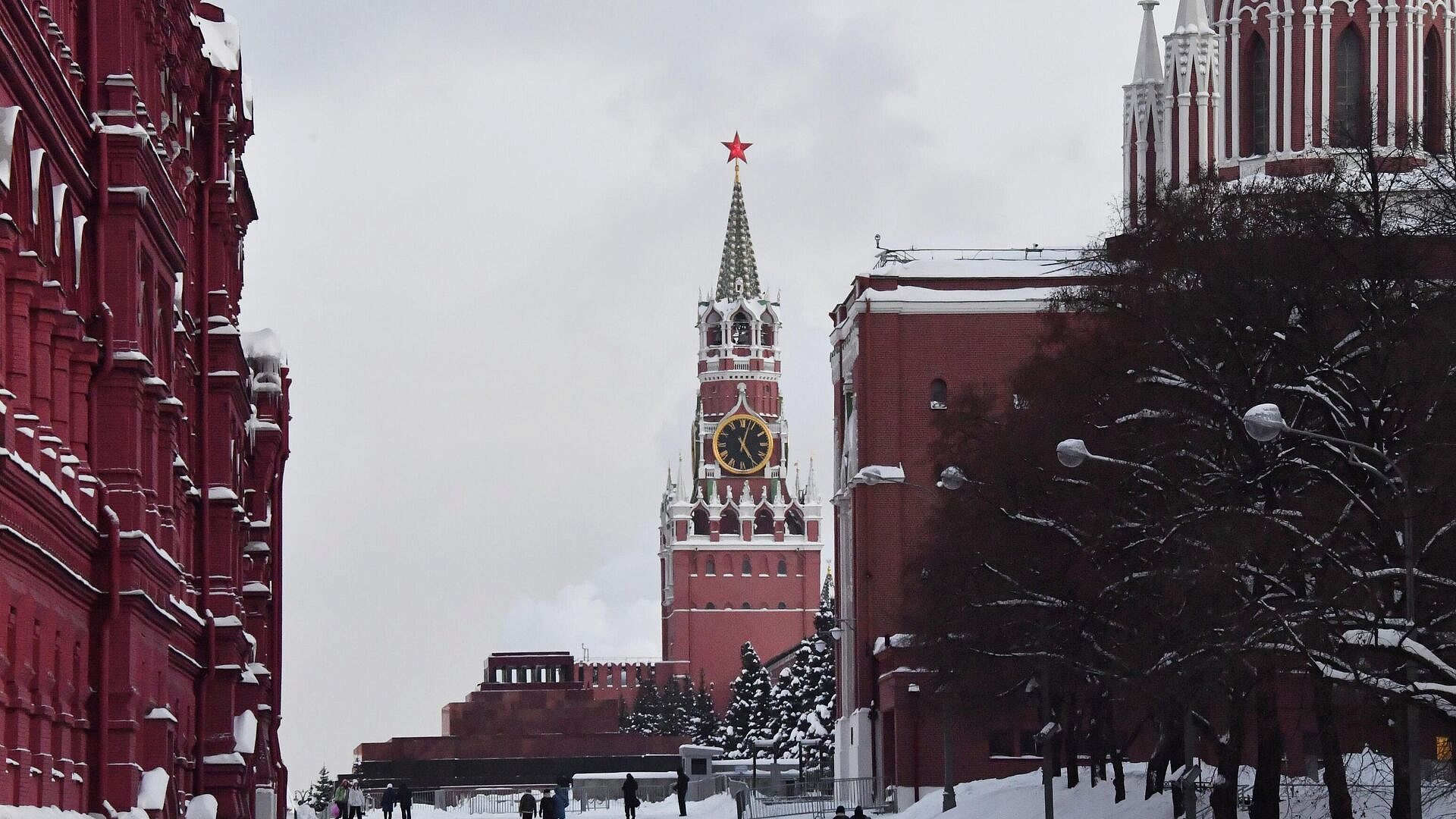 Россия делает все возможное для переговоров по Украине, заявил сенатор