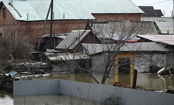 В Оренбургской области от воды освободились более 1,6 тысячи домов за сутки