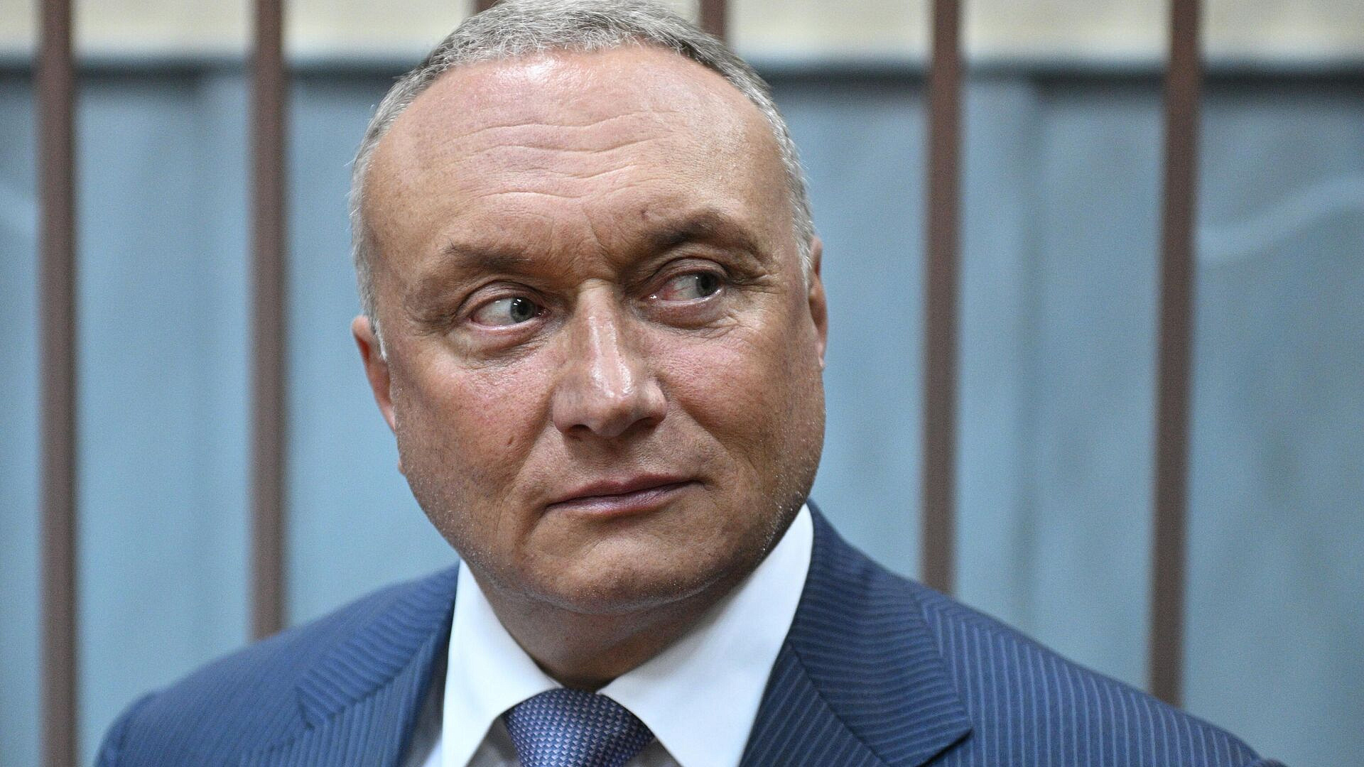 СМИ рассказали о новых подробностях дела арестованного сенатора Савельева