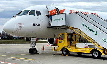 В авиакомпании "Азимут" внепланово проверили летную годность самолетов