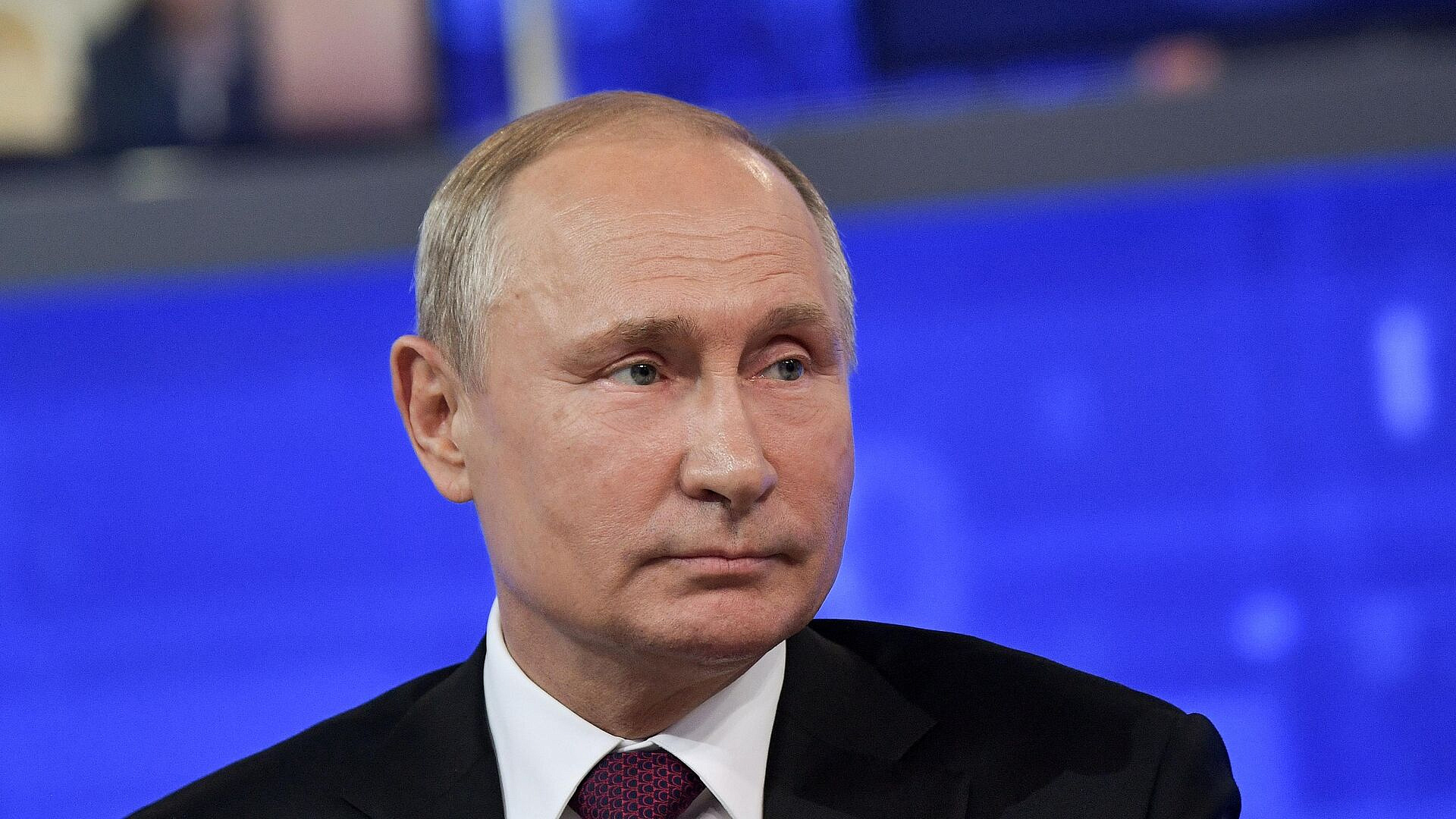 Путин высказался о попытках Европы забыть подвиг советского солдата