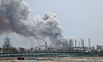 Власти Ирана заявили о стабилизации после ударов по нефтехранилищам