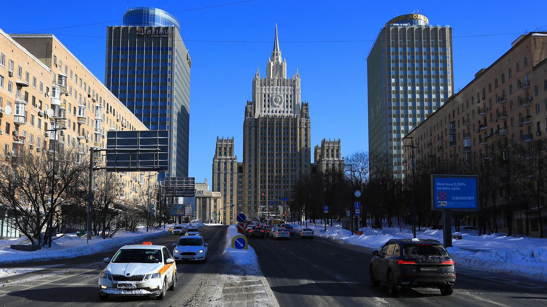 Замглавы МИД обсудил ситуацию на Ближнем Востоке с послом Ирана