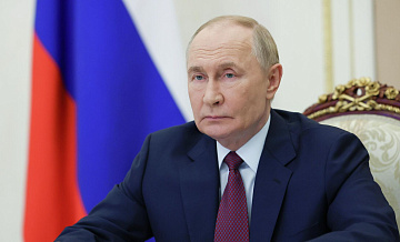 Путин приехал во Дворец независимости в Астане для участия в заседании ВЕЭС