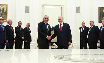 Переговоры Путина и Пашиняна были откровенными, заявил Песков