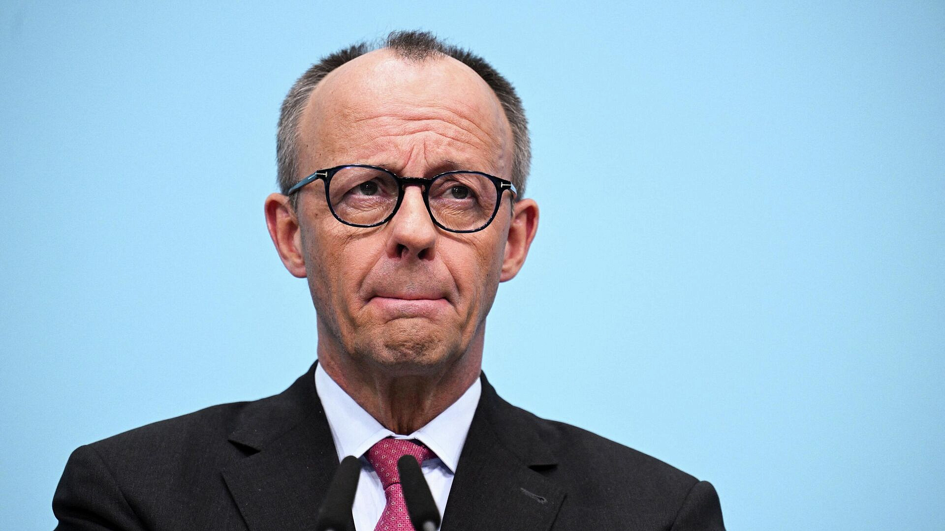 Мерц заявил, что отговорил бы США от нападения на Иран