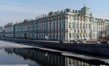 Эрмитаж работает в штатном режиме после сообщения об угрозе