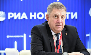 Богомаз заслушал доклад о локализации последствий удара ВСУ по Брянску