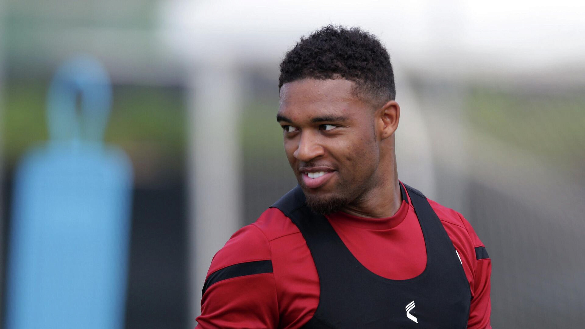 Экс-футболиста "Ливерпуля" задержали за нападение на человека, пишут СМИ