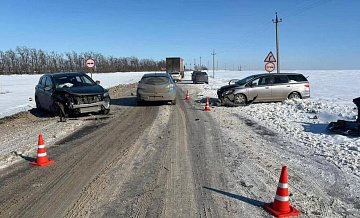 В Ростовской области произошло смертельное ДТП с двумя иномарками