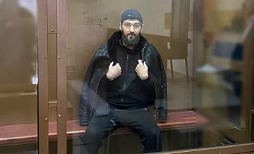 Бойца ММА, устроившего "спарринг" с памятником ветеранам МЧС, ждет суд