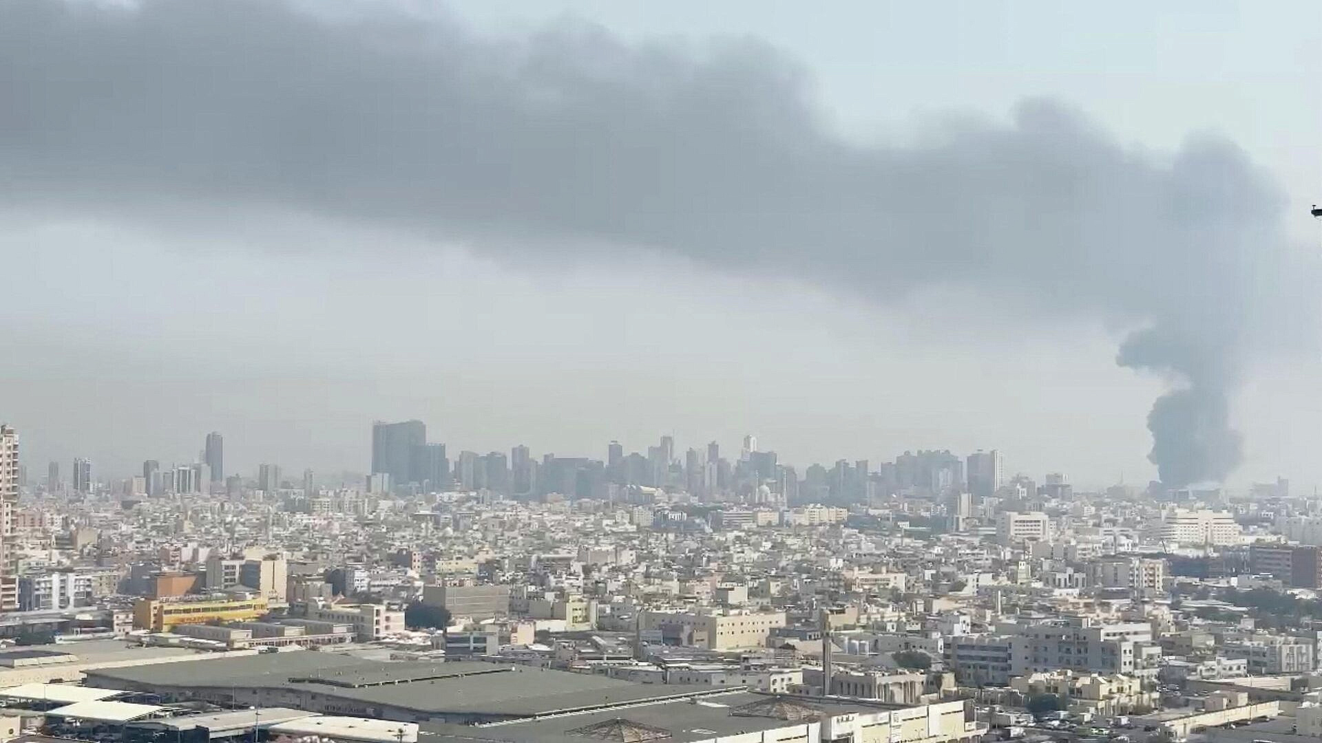 В Бахрейне при падении обломков ракеты на университет есть пострадавшие