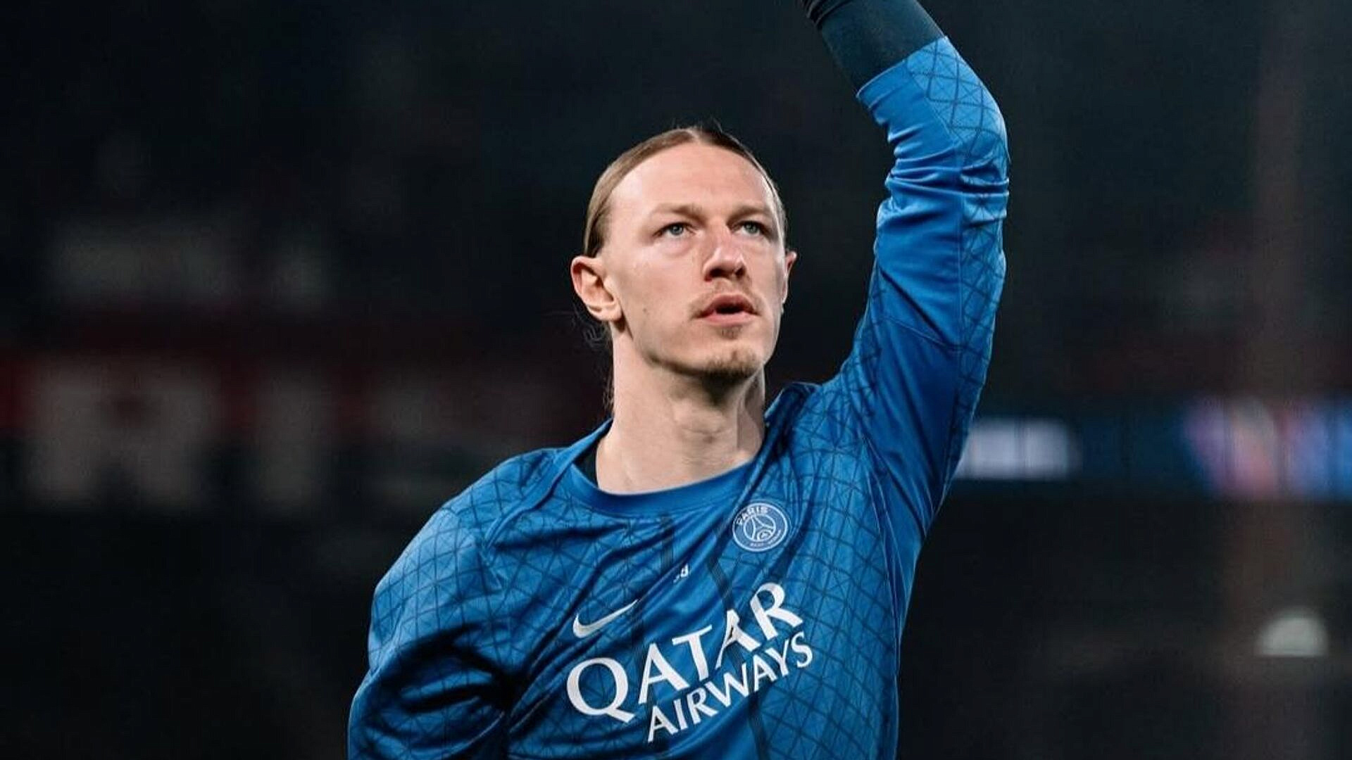 "ПСЖ" восхитился игрой Сафонова в матче против "Ливерпуля"