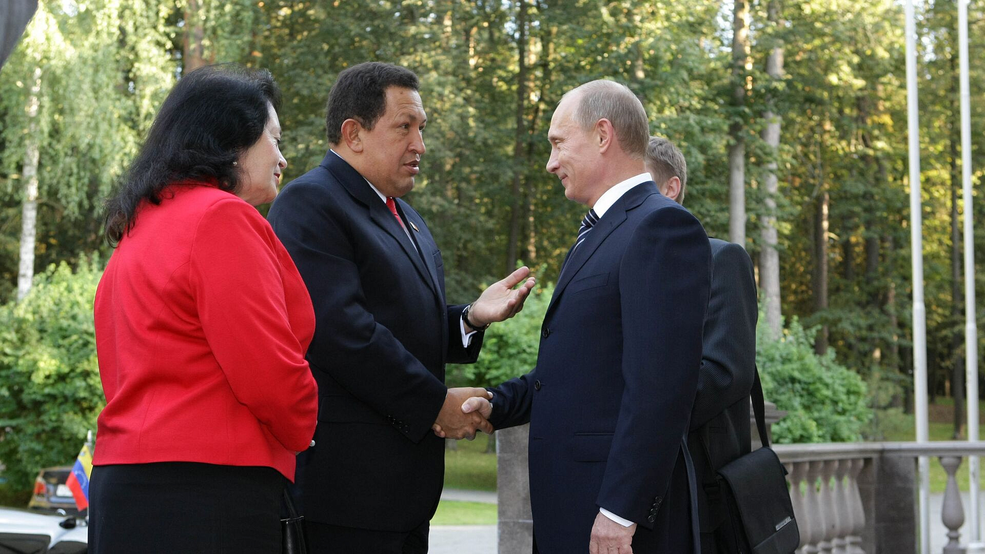 Путин отметил вклад Чавеса в развитие отношений России и Венесуэлы