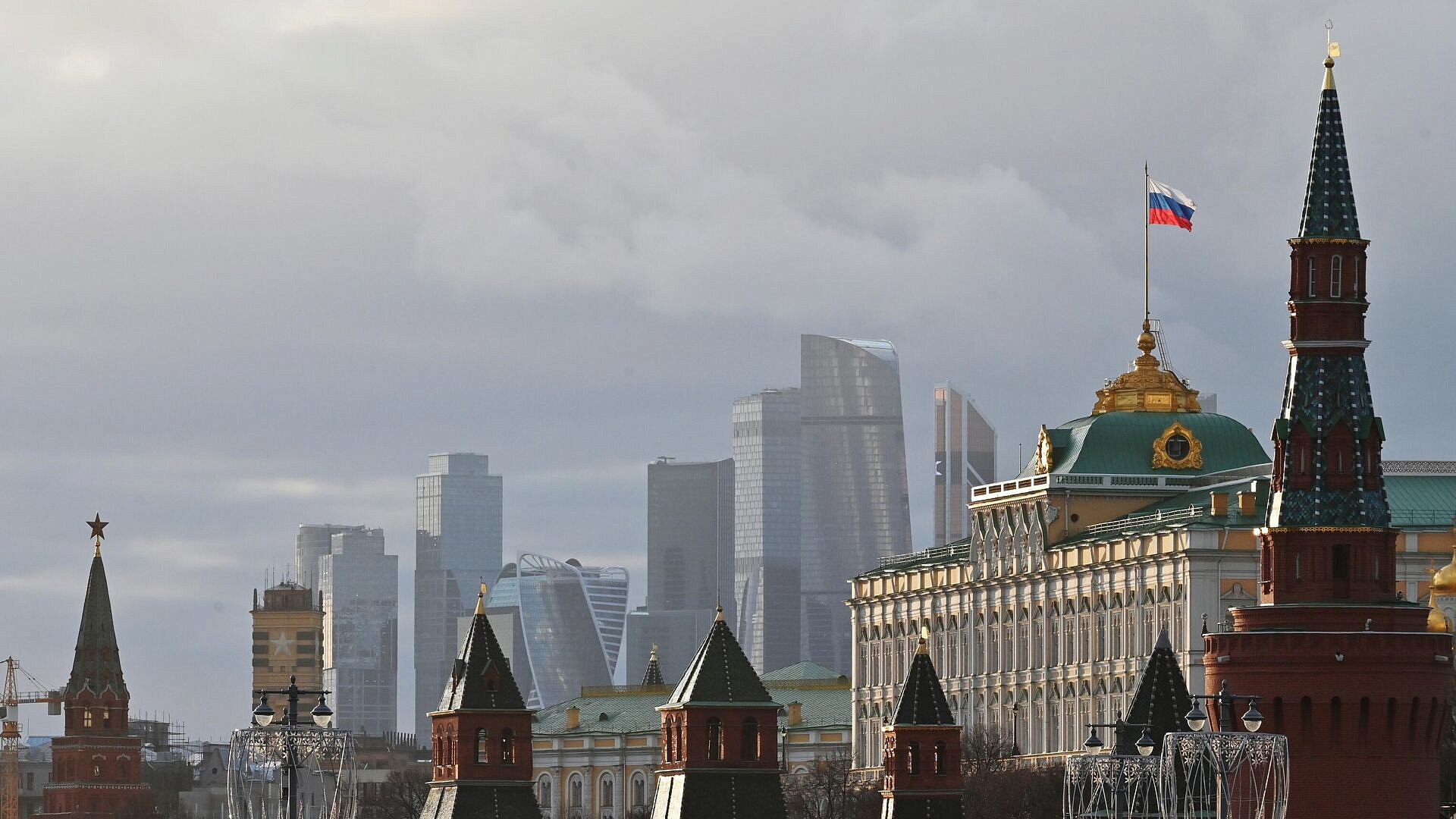 � ������ ����������������� �������� � ������������� ����������� � �����