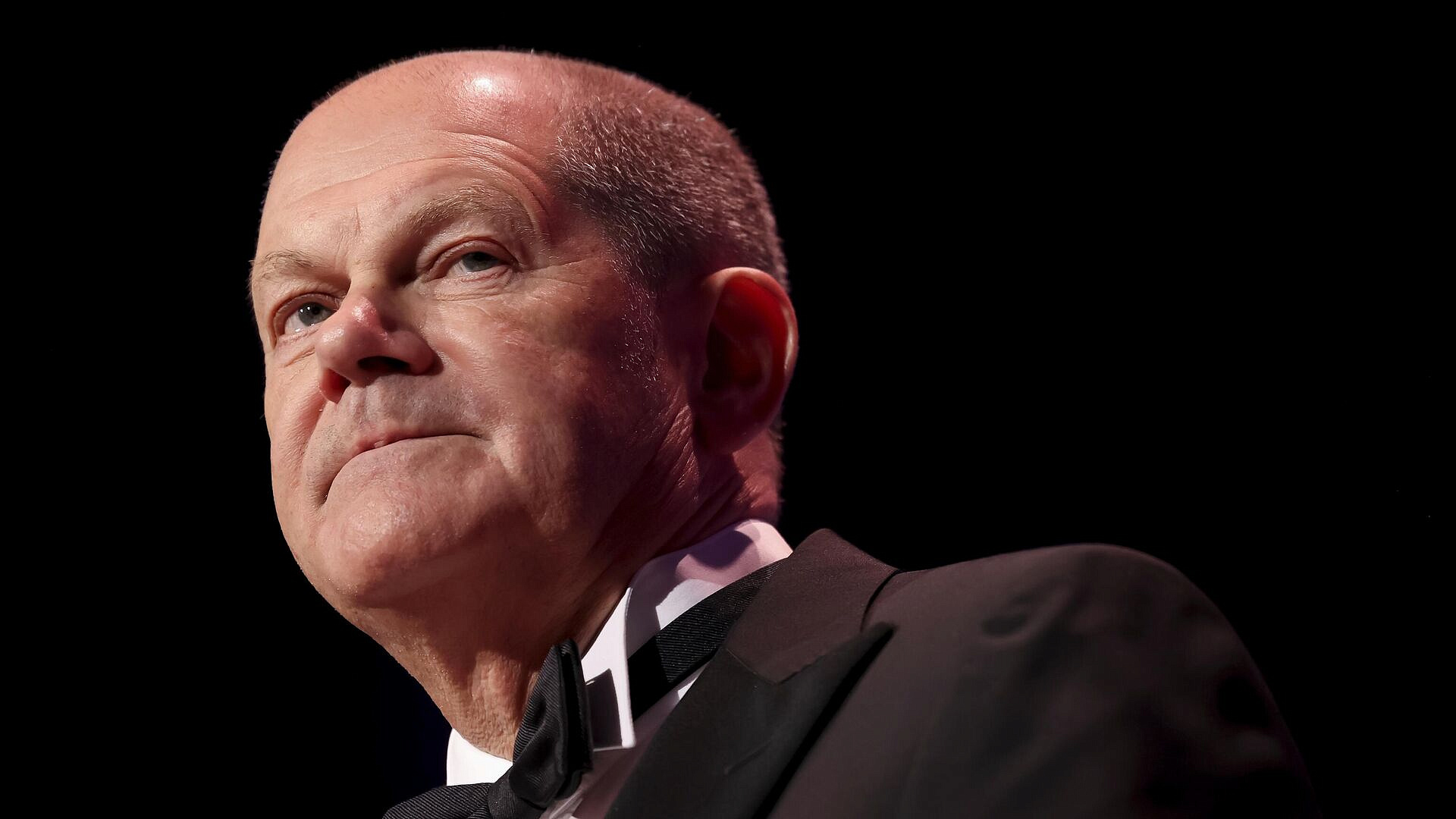 Ни одна страна не может угрожать применением ядерного оружия, заявил Шольц