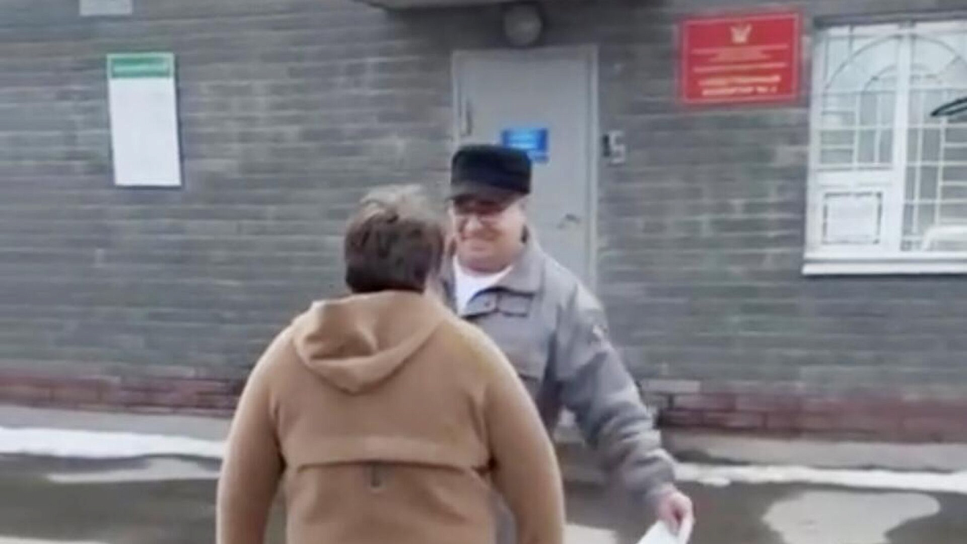 Симоньян поблагодарила ГП за освобождение охранника, защитившего детей Симоньян поблагодарила ГП за освобождение охранника, защитившего детей